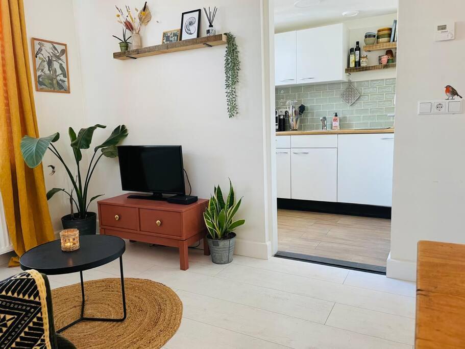 The Birdhouse, Tiny Home Close To The Beach โนร์ดวิก ภายนอก รูปภาพ